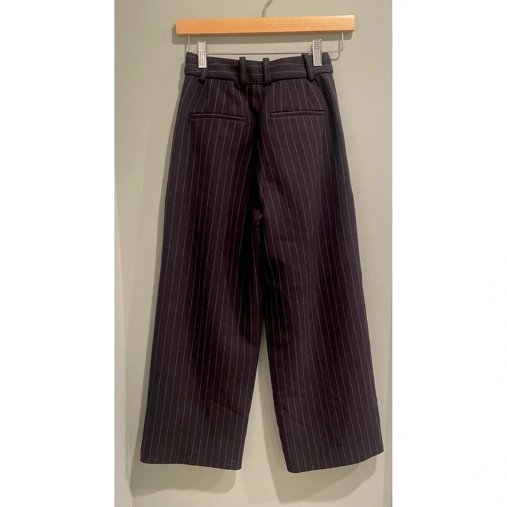 Babaton Aritzia Pinstripe‎ Wide Leg Pleated Trousers Black White Size 00 Cropped